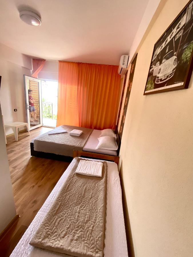 Casa Tudor 코스티네스티 외부 사진